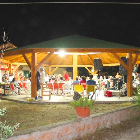 Camping La Pineta ポルト・レカナーティ エクステリア 写真